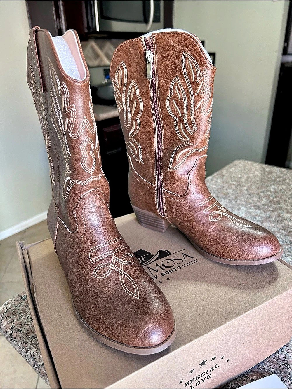 Laurimosa Embroidered Western Boots in Brown NWT